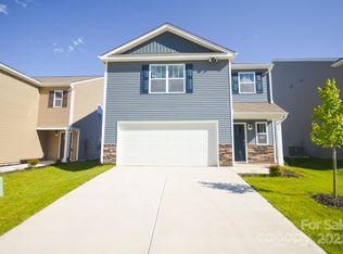 34 Lillian Ln, Hendersonville, NC 28792