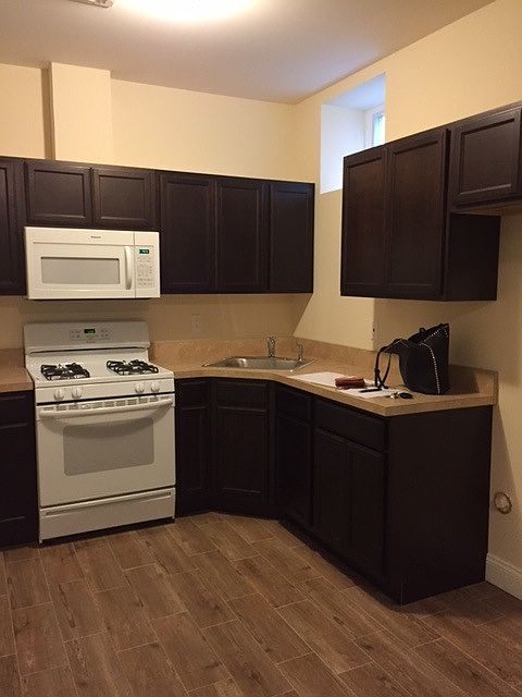 1st image of 39 Station Ave