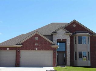 18434 Aqua Dr, Macomb, MI 48042