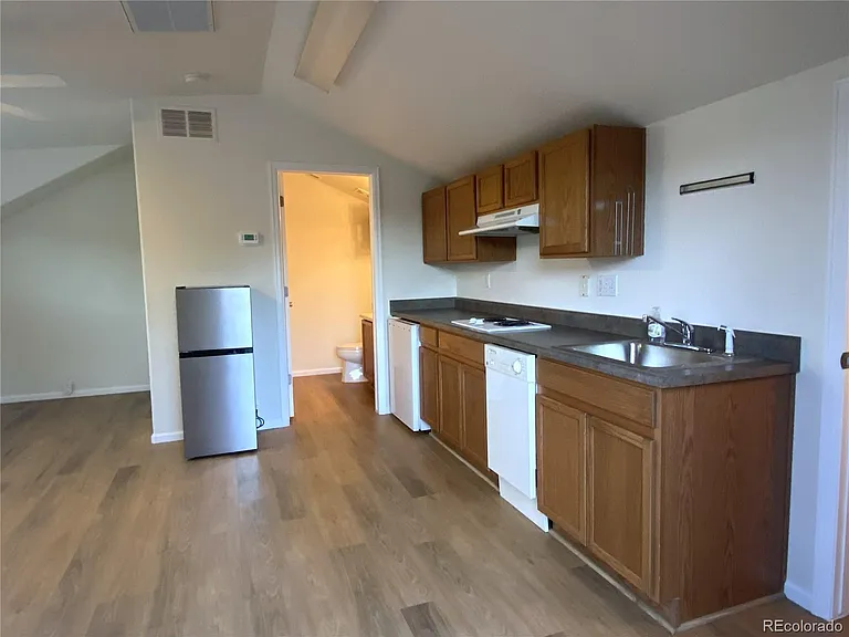 2119 Falkirk Dr #B — Photo 7