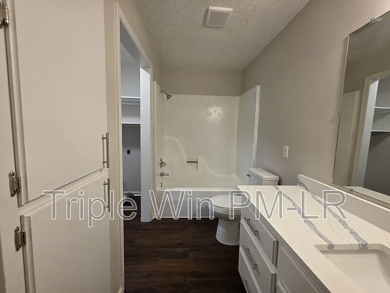 113 Northfield Dr — Photo 30