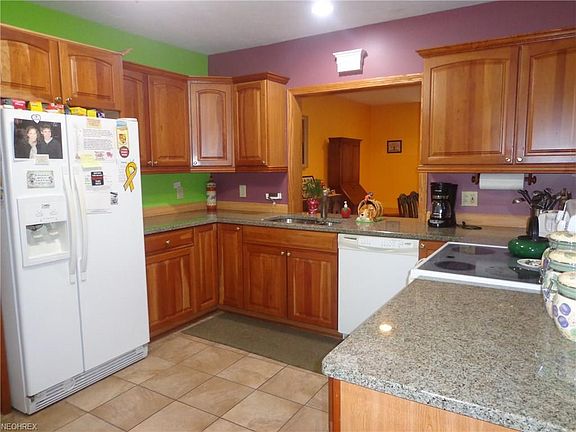 3rd image of 21625 Riviera Dr