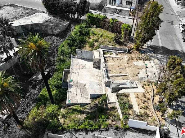 16550 Akron St, Pacific Palisades, CA 90272