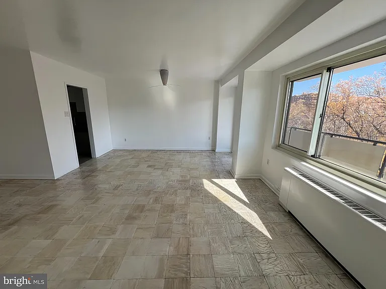 4201 Cathedral Ave NW #813E — Photo 10