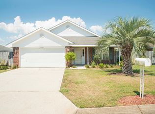 9554 Parker Place Dr, Navarre, FL 32566