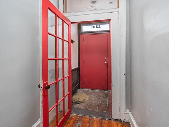 4th image of 2331 N College Ave #2