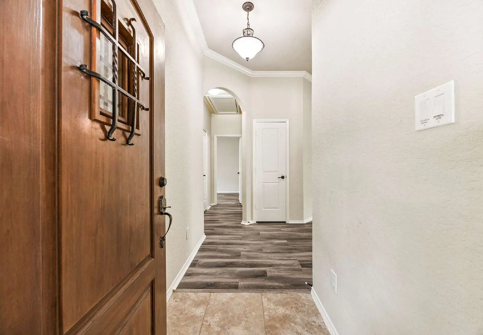 3 bed, 2.0 bath, 1565 sqft, $2,000 — Photo 4