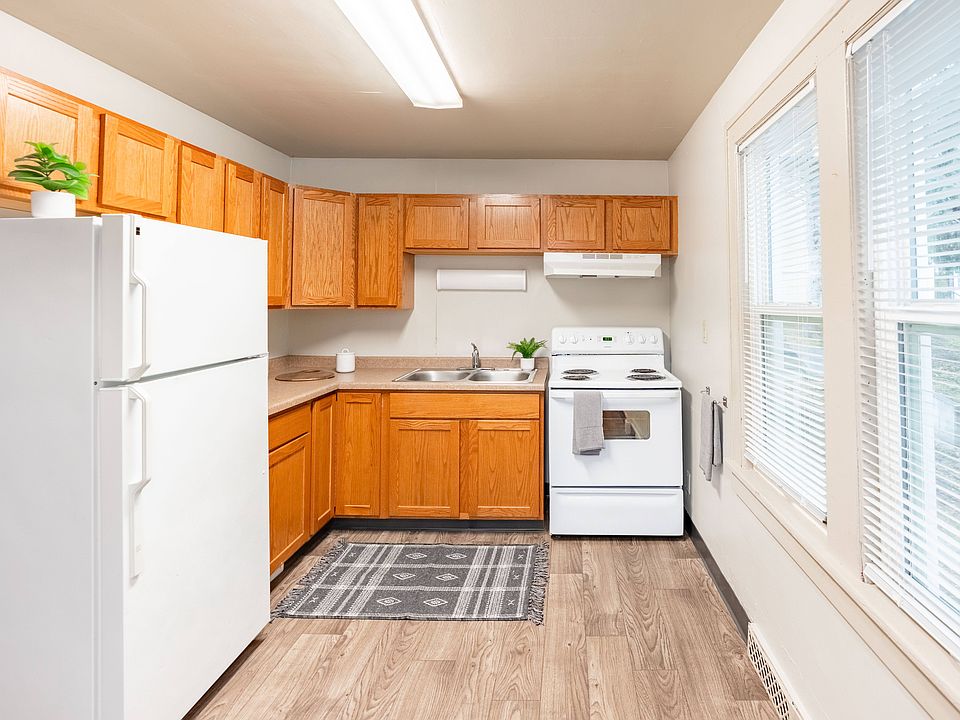 Fargo, ND Marlowe South Apartments | 31A | Kitchen
