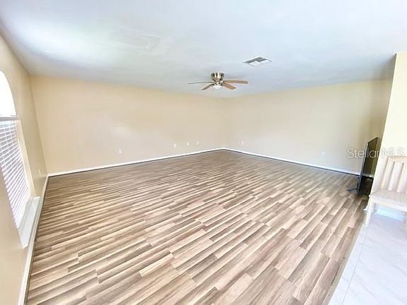2nd image of 224 Pinefield Dr