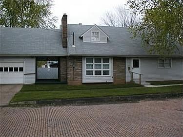 1st image of 305 6th St