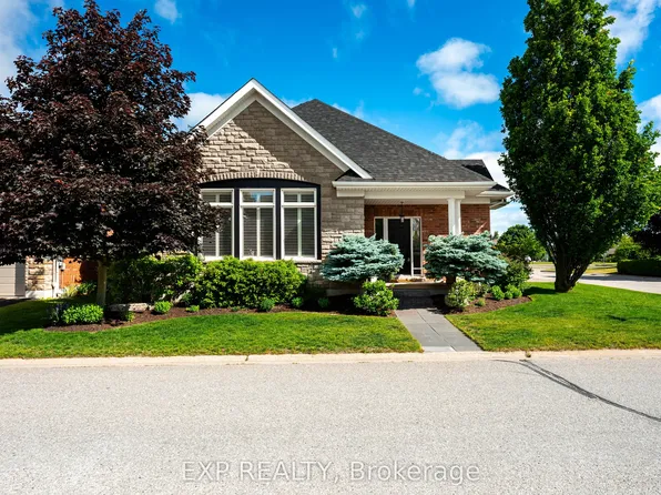 200 Kingfisher Dr #51, Mono, ON L9W 0B3