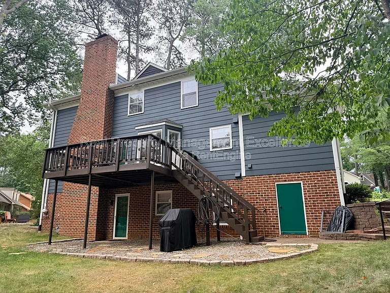 1208 Nottingham Dr — Photo 48
