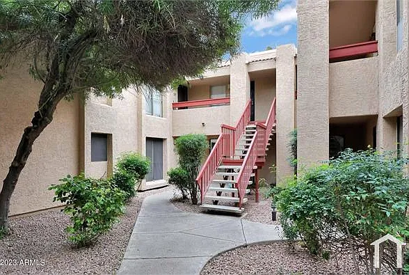 3131 W Cochise Dr #204 — Photo 4