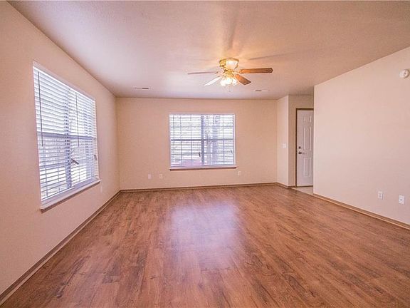 2nd image of 31 Holly Dr #B