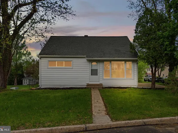 115 Green St, Green Lane, PA 18054