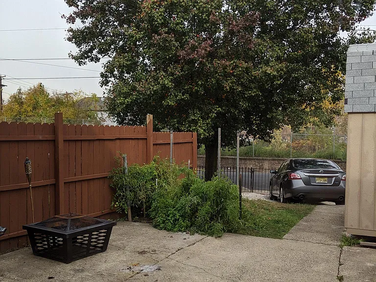 134 Kearney Ave — Photo 18