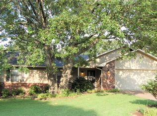 2365 E Ferguson Ave, Fayetteville, AR 72703