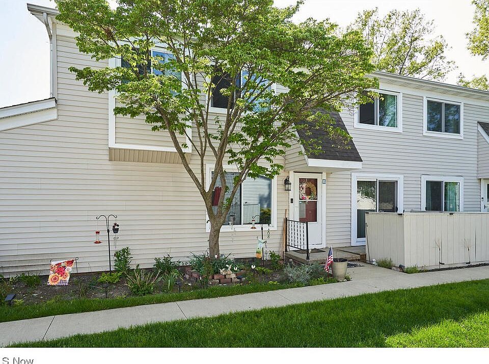 1st image of 5521 Wrens Ln #31B