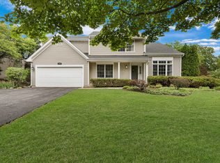 1068 Whittington Ct, Gurnee, IL 60031