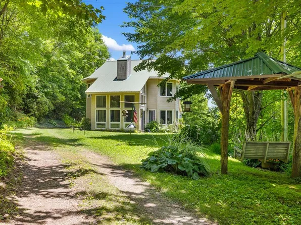 1520 Little Choga Rd, Topton, NC 28781