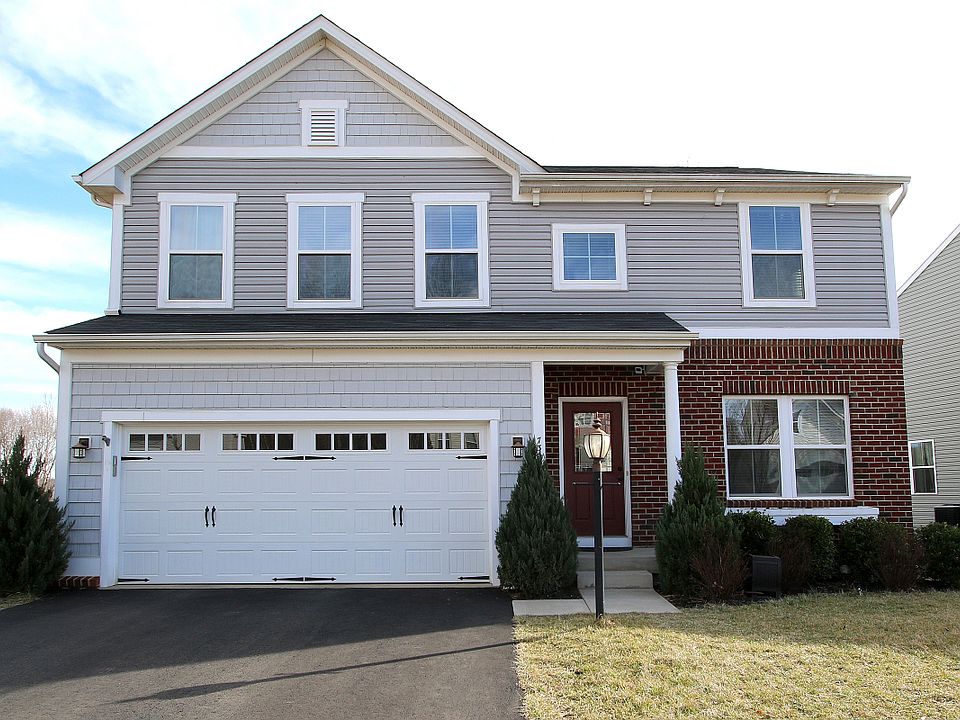1st image of 7394 Lake Willow Ct