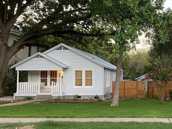 831 W San Antonio St