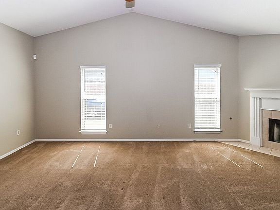 5th image of 9161 Preakness Dr
