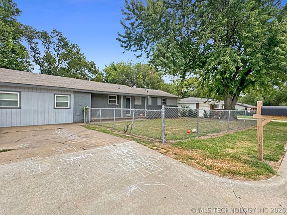2nd image of 4721 N Elgin Ave