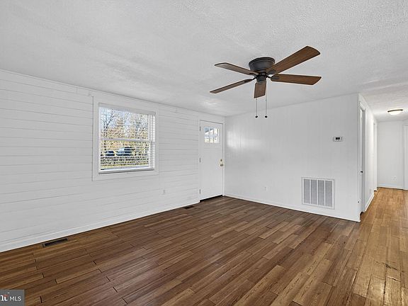2nd image of 272 Piedmont Ave