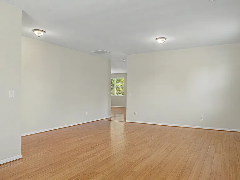 2917 Liddington Rd — Photo 7