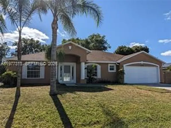 4438 SW Athena Dr, Port Saint Lucie, FL 34953