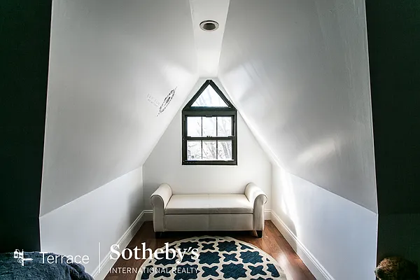 Rented by Terrace Sotheby's International Realty | media 29