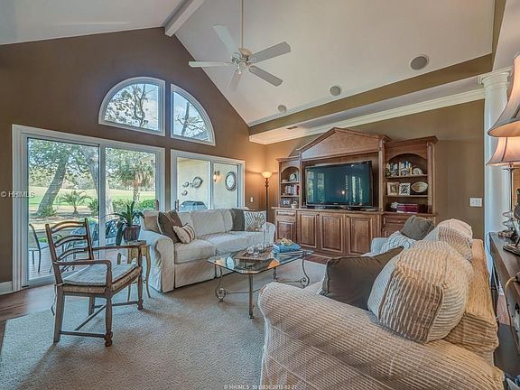 4th image of 85 Leamington Ln