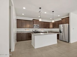 7911 S Walnutview Dr, Tucson, AZ 85757
