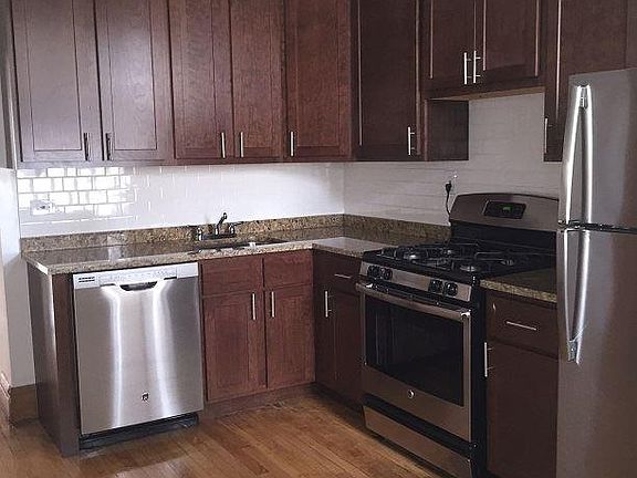 2nd image of 3637 N Paulina St #Kckkbdwrv