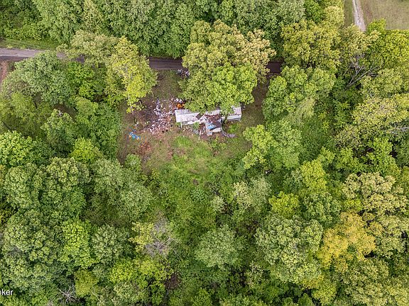 4th image of 779 Timberline Dr