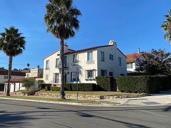3rd image of 24531 La Cresta Dr APT 3
