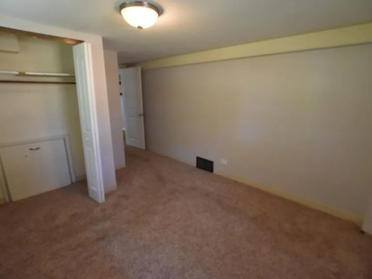 7852 Sprucewood Ave — Photo 40