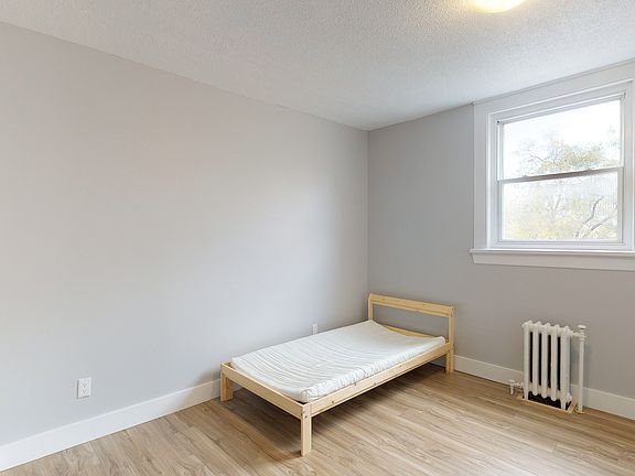 5th image of 405 Elgin St #1504160
