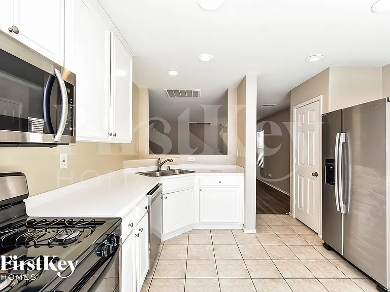 3964 Moon Tango St — Photo 7
