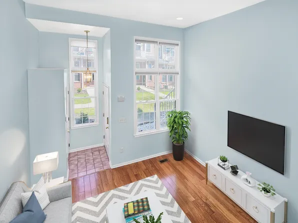 343 Oswego Ct, West New York, NJ 07093