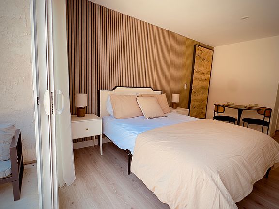 5th image of 1654 Stoddard Ave #2
