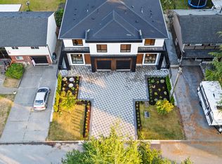 11912 78b Ave, Delta, BC V4C 1S1