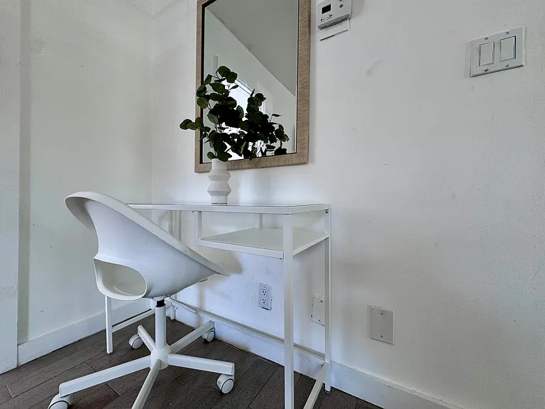 202 Lucerne Ave #12 — Photo 19