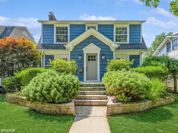 1705 Highland Ave, Wilmette, IL 60091