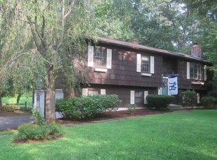 891 Ward Ln, Cheshire, CT 06410