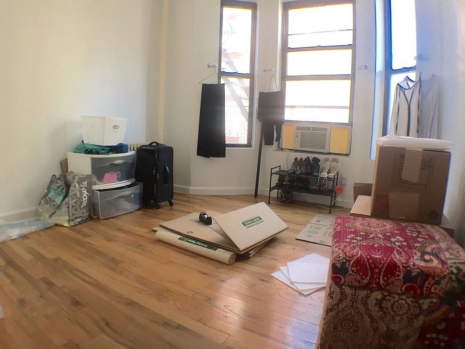 2nd image of 181 Mulberry St APT 8