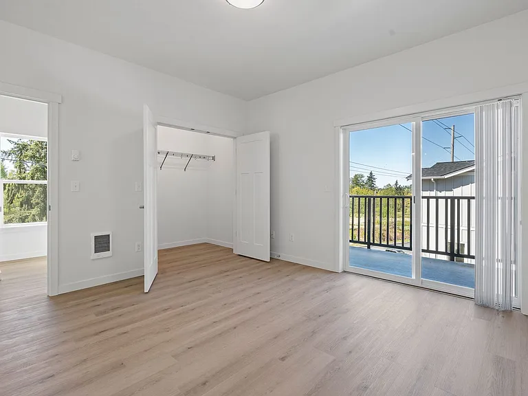 4000 Dewey Rd — Photo 12