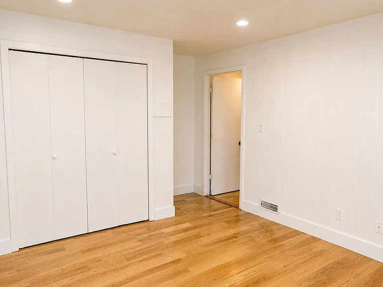 814 N Germantown Rd — Photo 10