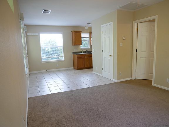 5th image of 620 Denson Dr #B
